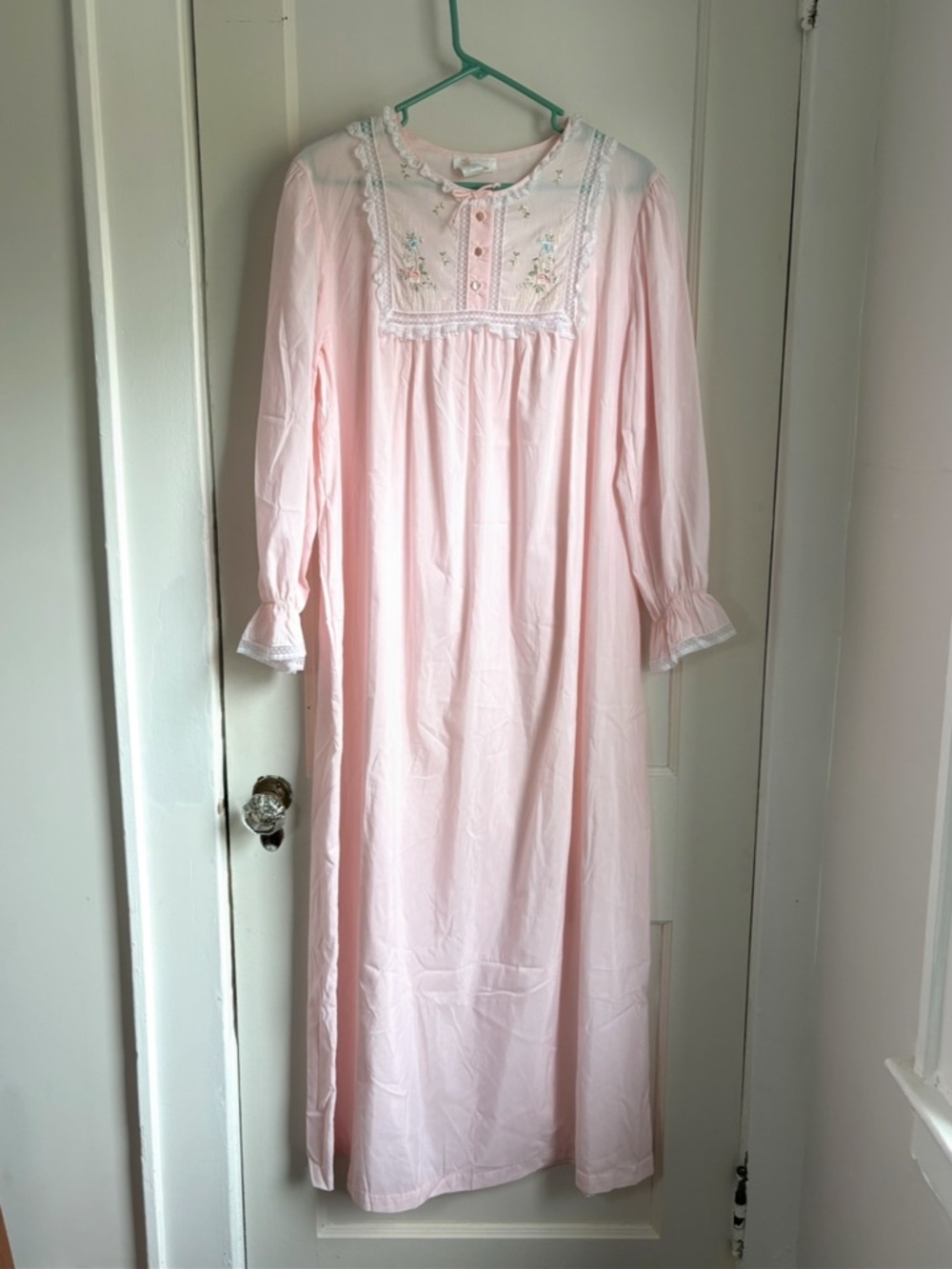 Vintage Barbizon Pink Embroidered Nightgown